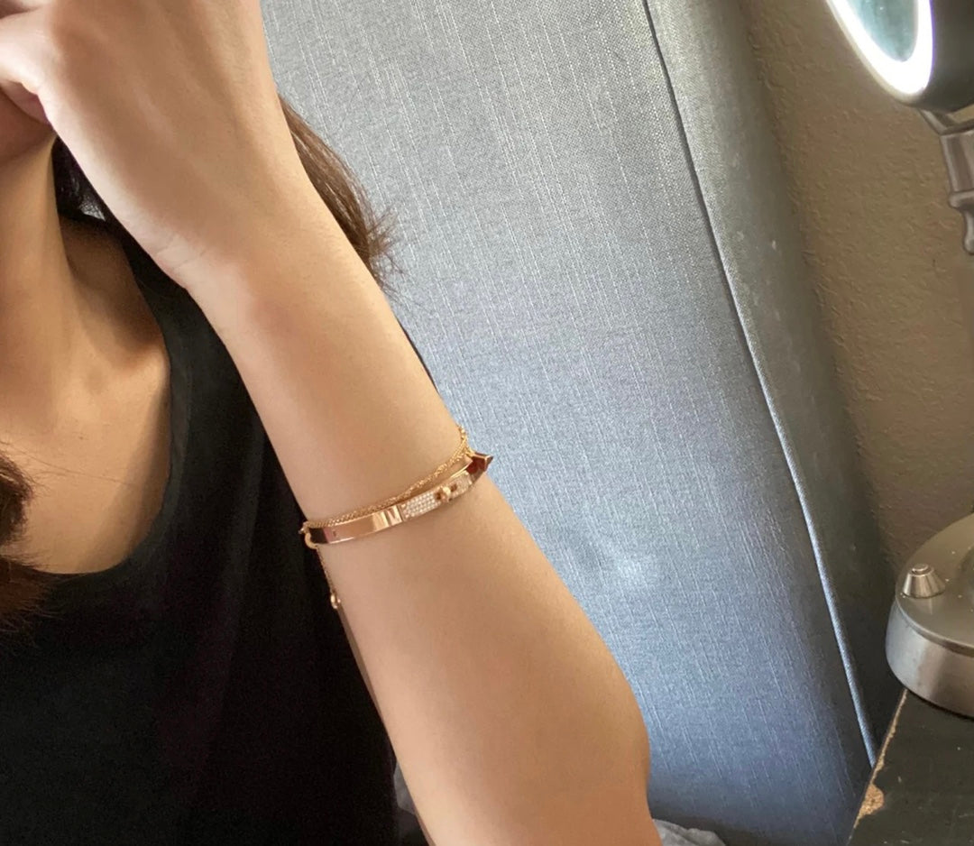 18K Kelly Small Model Diamond Hermes Bracelet