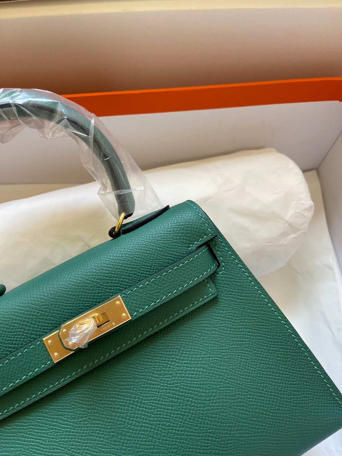 HERMES KELLY MINI 20 BAG IN DARK GREEN CALFSKIN WITH GOLD HARDWARE