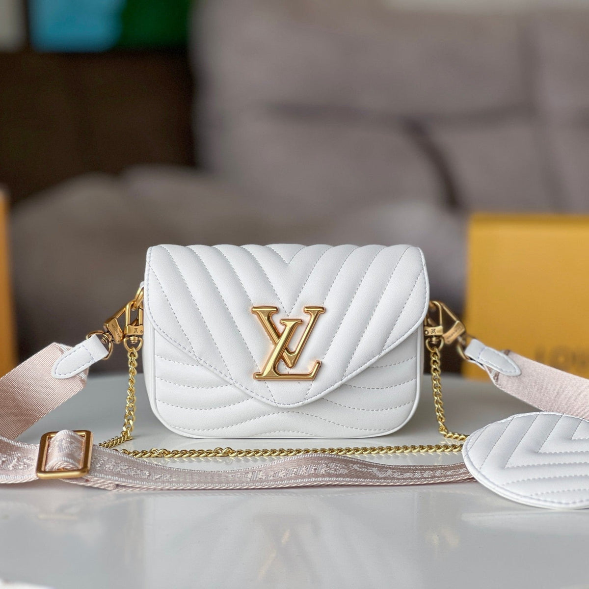 LOUIS VUITTON LV 25S WAVE MULTI POCHETTE 19 IN WHITE CALFSKIN GOLD HARDWARE