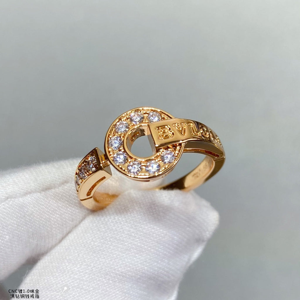 18K BVLGARI Diamond Ring