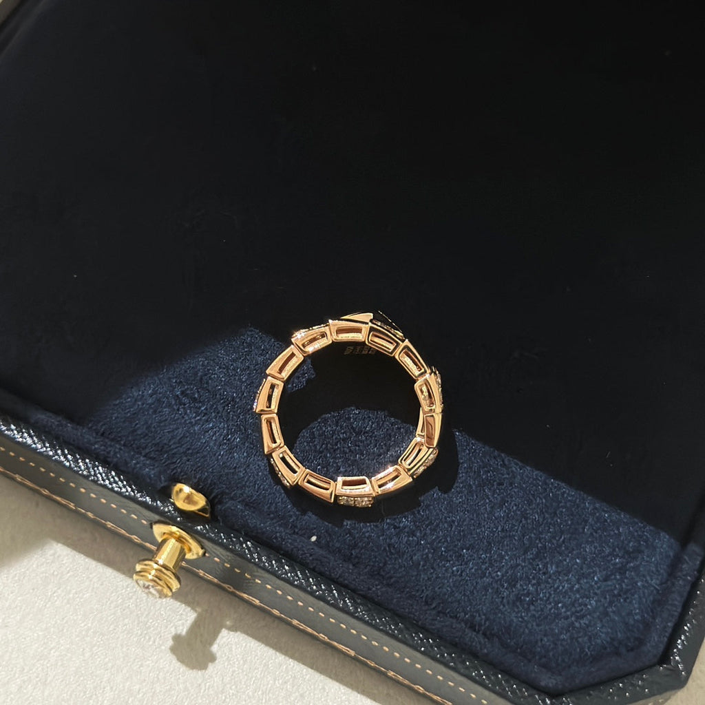 18K BVLGARI Serpenti Viper Black Ring