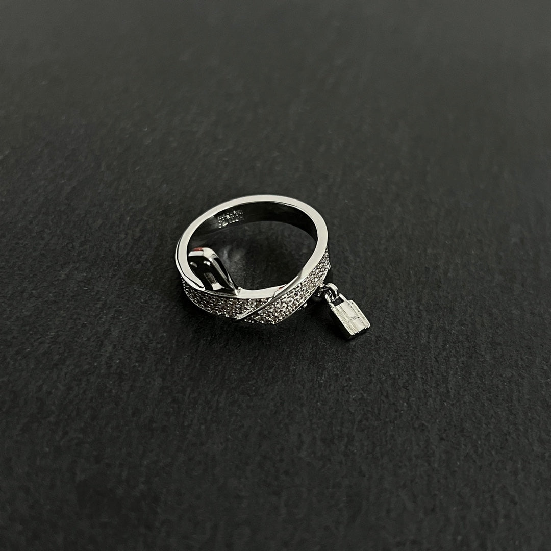 18K Kelly Gavroche Diamonds Hermes Ring