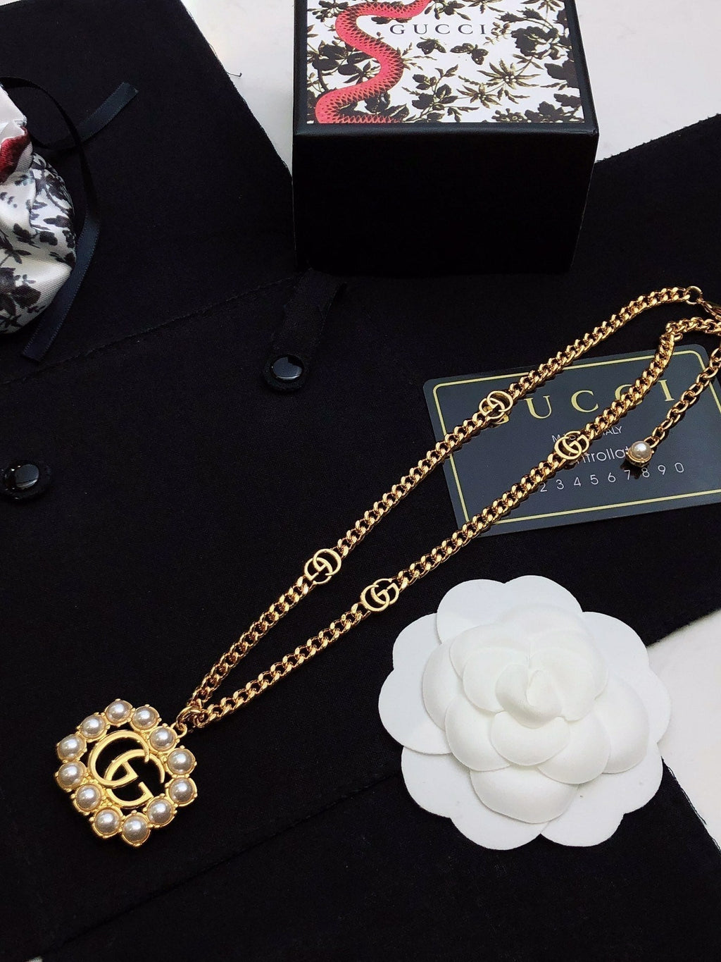 18K Double Gucci Pearl Double Gucci Necklace