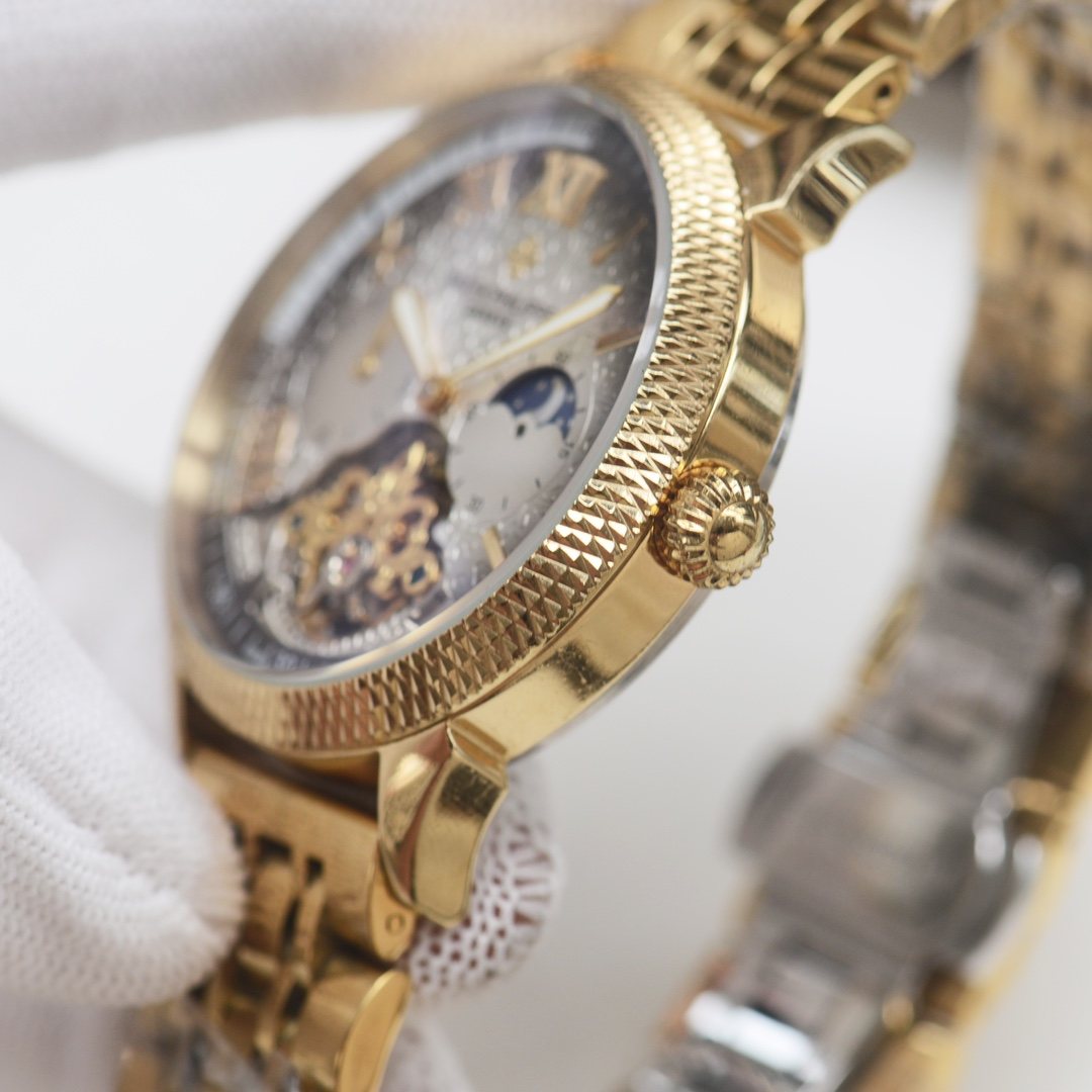 Patek Philippe Gold Green Dial Bracelet Watch